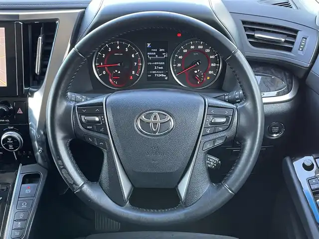 トヨタ アルファード S 道央・札幌 2020(令2)年 7.2万km ホワイトパールクリスタルシャイン ４WD/TRDエアロ（フロント/リアアンダー）/純正メーカーナビ/AM/FM/BT/フルセグ/トヨタセーフティセンス/プリクラッシュセーフティ/横滑り防止装置/レーダークルーズコントロール/レーンキープアシスト/クリアランスソナー/パーキングサポートブレーキ/ロードサインアシスト/バックカメラ/ビルトインETC2.0/ドライブレコーダー/アイドリングストップ/ECOMODE/両側パワースライドドア/革巻きステアリング/ステアリングリモコン/電動パーキング/ブレーキホールド/MTモード付AT/プッシュスタート/スマートキー/LEDヘッドライト/オートライト/フォグランプ/電動格納ミラー/ウィンカーミラー/ドアバイザー/スペアキー