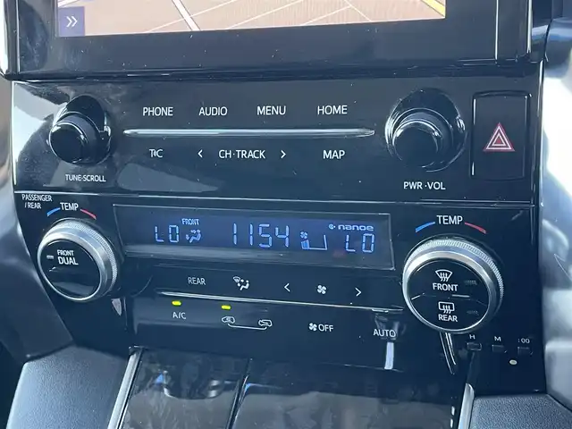 トヨタ アルファード S 道央・札幌 2020(令2)年 7.2万km ホワイトパールクリスタルシャイン ４WD/TRDエアロ（フロント/リアアンダー）/純正メーカーナビ/AM/FM/BT/フルセグ/トヨタセーフティセンス/プリクラッシュセーフティ/横滑り防止装置/レーダークルーズコントロール/レーンキープアシスト/クリアランスソナー/パーキングサポートブレーキ/ロードサインアシスト/バックカメラ/ビルトインETC2.0/ドライブレコーダー/アイドリングストップ/ECOMODE/両側パワースライドドア/革巻きステアリング/ステアリングリモコン/電動パーキング/ブレーキホールド/MTモード付AT/プッシュスタート/スマートキー/LEDヘッドライト/オートライト/フォグランプ/電動格納ミラー/ウィンカーミラー/ドアバイザー/スペアキー