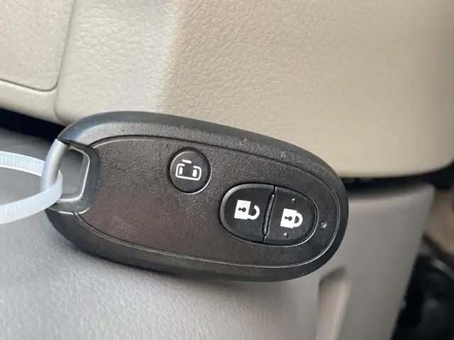 スズキ エブリィ ワゴン PZターボ 千葉県 2023(令5)年 0.1万km クールカーキPM ナビ　バックカメラ　ドラレコ　パワースライドドア　ＥＴＣ　レーダーブレーキサポート　フルセグＴＶ　ＢＴ　シートヒーター　ＵＳＢ　キャリア　１４インチＡＷ　スマートキー　クールカーキカラー　ターボ