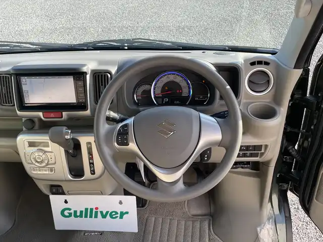 スズキ エブリィ ワゴン PZターボ 千葉県 2023(令5)年 0.1万km クールカーキPM ナビ　バックカメラ　ドラレコ　パワースライドドア　ＥＴＣ　レーダーブレーキサポート　フルセグＴＶ　ＢＴ　シートヒーター　ＵＳＢ　キャリア　１４インチＡＷ　スマートキー　クールカーキカラー　ターボ