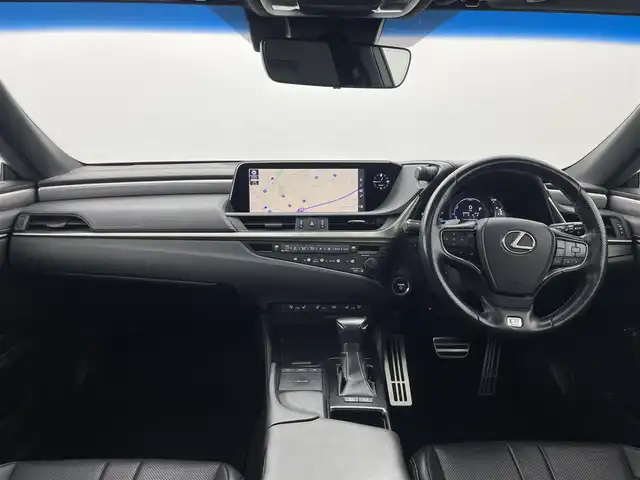 レクサス ＥＳ 300h Fスポーツ 群馬県 2019(平31)年 5.5万km ホワイトノーヴァガラスフレーク ムーンルーフ/純正メーカーナビ/Bカメラ/CD/DVD/BD/SD(MSV)/USB/AUX/BT/Miracast)/フルセグTV/黒本革シート/シートヒーター/シートベンチレーション/ステアリングヒーター/パワーシート/シートポジションメモリー/オートライト/AHB/三眼LEDヘッドライト/ハンズフリーパワートランク/BSM/TVキット/パドルシフト/R電動サンシェード/自動防眩ミラー