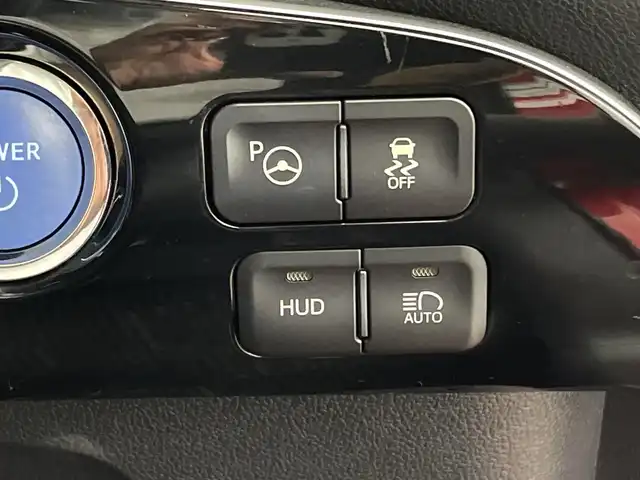 トヨタ プリウス A ツーリングセレクション 新潟県 2018(平30)年 3.1万km 赤 純正メモリナビ(FM/AM/BT)/フルエアロ　/バックモニター/スマートキー　/衝突被害軽減ブレーキ　/Ｂｌｕｅｔｏｏｔｈ接続　/ＥＴＣ　/黒革シート　/運転席助手席シートヒーター　/ドライブレコーダー　/ブラインドスポットモニター