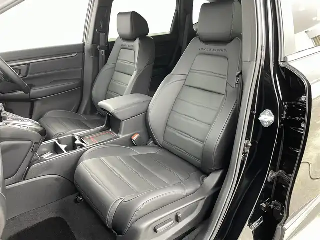 ホンダ ＣＲ－Ｖ ハイブリッド e:HEV EX ブラックED 福島県 2022(令4)年 1.3万km クリスタルブラックパール ホンダセンシング/・衝突被害軽減システム/・車線維持支援システム/・誤発進抑制機能/・歩行者事故低減ステアリング/・先行者発進お知らせ機能/サンルーフ/純正7インチナビ/・型式：VRU-225CVi/・フルセグ/TV/BT/SD/USB/CD/DVD/FM/AM/バックカメラ/パワーバックドア/ACC/LEDオートライト/・フォグランプ/革シート/・全席ヒートシーター/・前席メモリー機能つきパワーシート/・純正18インチアルミホイール/革ステアリング/・ステアリングリモコン/・パドルシフト/・ステアヒータ/前後ドラレコ/ウィンカーミラー/オートミラー/寒冷地仕様/純正フロアマット/電子パーキング/・ブレーキホールド/プッシュスタート/・スマートキー