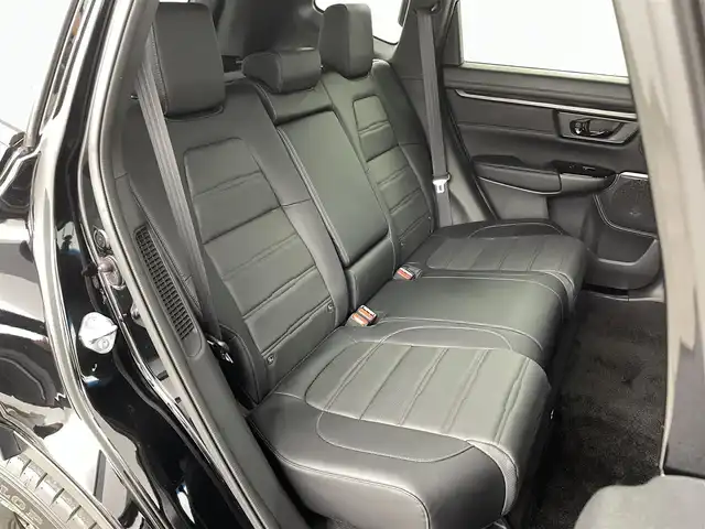 ホンダ ＣＲ－Ｖ ハイブリッド e:HEV EX ブラックED 福島県 2022(令4)年 1.3万km クリスタルブラックパール ホンダセンシング/・衝突被害軽減システム/・車線維持支援システム/・誤発進抑制機能/・歩行者事故低減ステアリング/・先行者発進お知らせ機能/サンルーフ/純正7インチナビ/・型式：VRU-225CVi/・フルセグ/TV/BT/SD/USB/CD/DVD/FM/AM/バックカメラ/パワーバックドア/ACC/LEDオートライト/・フォグランプ/革シート/・全席ヒートシーター/・前席メモリー機能つきパワーシート/・純正18インチアルミホイール/革ステアリング/・ステアリングリモコン/・パドルシフト/・ステアヒータ/前後ドラレコ/ウィンカーミラー/オートミラー/寒冷地仕様/純正フロアマット/電子パーキング/・ブレーキホールド/プッシュスタート/・スマートキー