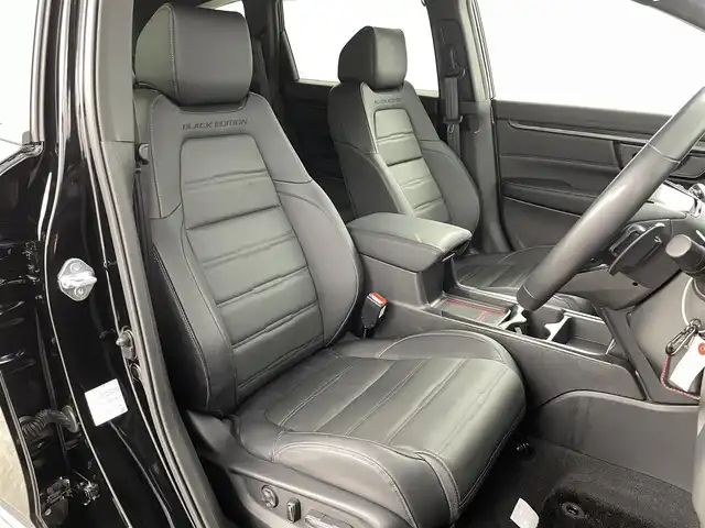 ホンダ ＣＲ－Ｖ ハイブリッド e:HEV EX ブラックED 福島県 2022(令4)年 1.3万km クリスタルブラックパール ホンダセンシング/・衝突被害軽減システム/・車線維持支援システム/・誤発進抑制機能/・歩行者事故低減ステアリング/・先行者発進お知らせ機能/サンルーフ/純正7インチナビ/・型式：VRU-225CVi/・フルセグ/TV/BT/SD/USB/CD/DVD/FM/AM/バックカメラ/パワーバックドア/ACC/LEDオートライト/・フォグランプ/革シート/・全席ヒートシーター/・前席メモリー機能つきパワーシート/・純正18インチアルミホイール/革ステアリング/・ステアリングリモコン/・パドルシフト/・ステアヒータ/前後ドラレコ/ウィンカーミラー/オートミラー/寒冷地仕様/純正フロアマット/電子パーキング/・ブレーキホールド/プッシュスタート/・スマートキー