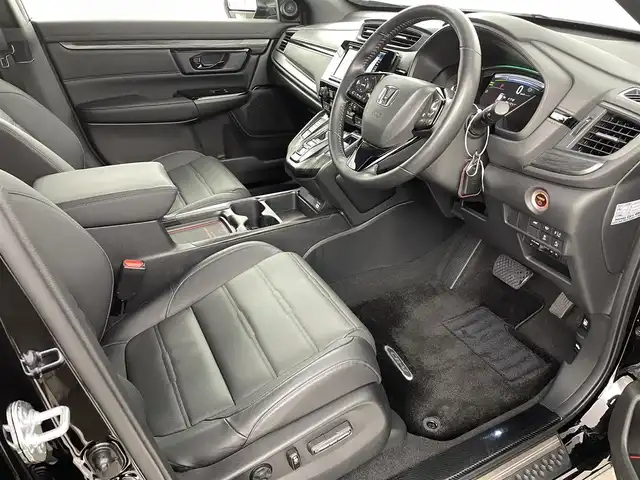 ホンダ ＣＲ－Ｖ ハイブリッド e:HEV EX ブラックED 福島県 2022(令4)年 1.3万km クリスタルブラックパール ホンダセンシング/・衝突被害軽減システム/・車線維持支援システム/・誤発進抑制機能/・歩行者事故低減ステアリング/・先行者発進お知らせ機能/サンルーフ/純正7インチナビ/・型式：VRU-225CVi/・フルセグ/TV/BT/SD/USB/CD/DVD/FM/AM/バックカメラ/パワーバックドア/ACC/LEDオートライト/・フォグランプ/革シート/・全席ヒートシーター/・前席メモリー機能つきパワーシート/・純正18インチアルミホイール/革ステアリング/・ステアリングリモコン/・パドルシフト/・ステアヒータ/前後ドラレコ/ウィンカーミラー/オートミラー/寒冷地仕様/純正フロアマット/電子パーキング/・ブレーキホールド/プッシュスタート/・スマートキー