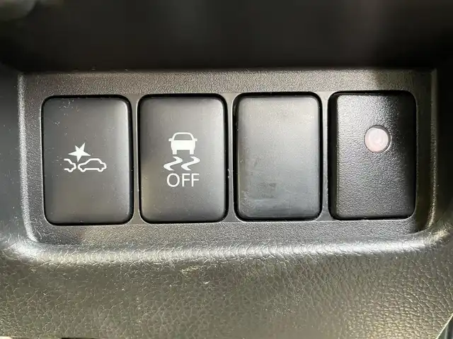 日産 デイズ ルークス ハイウェイスターX 熊本県 2016(平28)年 6.3万km ホワイトパール 純正ナビ　BT/SD/CD/DVD/AM/FM/・フルセグTV/全方位カメラ/・バックカメラ/片側パワースライドドア/ETC/アイドリングストップ/プッシュスタート/・スマートキー/ステアリングリモコン/オートライト/・HIDヘッドライト/・キセノンフォグ/ベンチシート/横滑り防止/衝突軽減ブレーキ/ロールサンシェード/純正フロアマット/純正ドアバイザー/純正Aw/後席サーキュレーター/ベンチシート