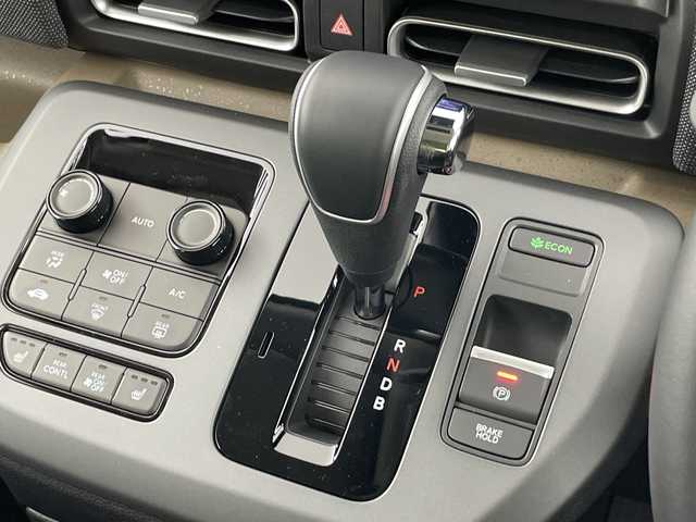 ホンダ フリード ハイブリット e:HEV AIR EX 愛知県 2025(令7)年 0.1千km プラチナホワイトパール 登録済未使用車/6人乗り/純正9インチナビ/（AM/FM/Bluetooth/フルセグTV/USB)/バックカメラ/ホンダセンシング/・衝突軽減ブレーキ/・レーンキープアシスト/・アダプティブクルーズコントロール/・先行車発進お知らせ機能/・オートマチックハイビーム/・パーキングセンサーシステム/・ブラインドスポットモニター/ハーフレザーシート/シートヒーター/両側パワースライドドア/アイドリングストップ/純正15インチアルミホイール/スマートキー/スペアキー1本/プッシュスタート/LEDヘッドライト/横滑り防止装置