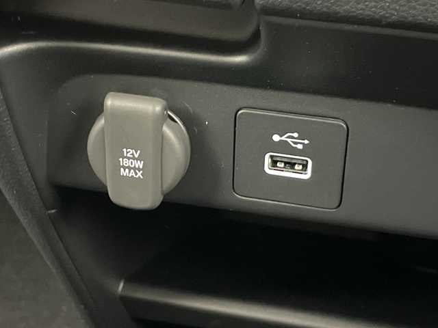 ホンダ フリード ハイブリット e:HEV AIR EX 愛知県 2025(令7)年 0.1千km プラチナホワイトパール 登録済未使用車/6人乗り/純正9インチナビ/（AM/FM/Bluetooth/フルセグTV/USB)/バックカメラ/ホンダセンシング/・衝突軽減ブレーキ/・レーンキープアシスト/・アダプティブクルーズコントロール/・先行車発進お知らせ機能/・オートマチックハイビーム/・パーキングセンサーシステム/・ブラインドスポットモニター/ハーフレザーシート/シートヒーター/両側パワースライドドア/アイドリングストップ/純正15インチアルミホイール/スマートキー/スペアキー1本/プッシュスタート/LEDヘッドライト/横滑り防止装置