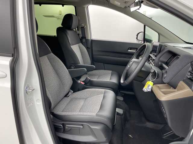 ホンダ フリード ハイブリット e:HEV AIR EX 愛知県 2025(令7)年 0.1千km プラチナホワイトパール 登録済未使用車/6人乗り/純正9インチナビ/（AM/FM/Bluetooth/フルセグTV/USB)/バックカメラ/ホンダセンシング/・衝突軽減ブレーキ/・レーンキープアシスト/・アダプティブクルーズコントロール/・先行車発進お知らせ機能/・オートマチックハイビーム/・パーキングセンサーシステム/・ブラインドスポットモニター/ハーフレザーシート/シートヒーター/両側パワースライドドア/アイドリングストップ/純正15インチアルミホイール/スマートキー/スペアキー1本/プッシュスタート/LEDヘッドライト/横滑り防止装置