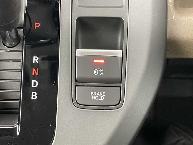 ホンダ フリード ハイブリット e:HEV AIR EX 愛知県 2025(令7)年 0.1千km プラチナホワイトパール 登録済未使用車/6人乗り/純正9インチナビ/（AM/FM/Bluetooth/フルセグTV/USB)/バックカメラ/ホンダセンシング/・衝突軽減ブレーキ/・レーンキープアシスト/・アダプティブクルーズコントロール/・先行車発進お知らせ機能/・オートマチックハイビーム/・パーキングセンサーシステム/・ブラインドスポットモニター/ハーフレザーシート/シートヒーター/両側パワースライドドア/アイドリングストップ/純正15インチアルミホイール/スマートキー/スペアキー1本/プッシュスタート/LEDヘッドライト/横滑り防止装置