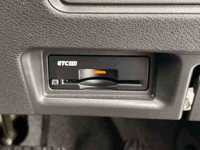 日産 セレナ e－パワー ハイウェイスター V 岐阜県 2023(令5)年 2.3万km ダイヤモンドブラック プロパイロット/フリップダウンモニター/ワイヤレス充電/純正12.3インチディスプレイナビ（日産コネクトナビ）/フルセグ/BT/USB/HDMI/アラウンドビューモニター/インテリジェントルームミラー/インテリジェントクルーズコントロール/エマージェンシーブレーキ/コーナーセンサー/純正ドライブレコーダー/ビルトインETC2.0/両側パワースライドドア/LEDヘッドライト/オートライト/オートハイビーム/フォグランプ/純正フロアマット/プッシュスタート