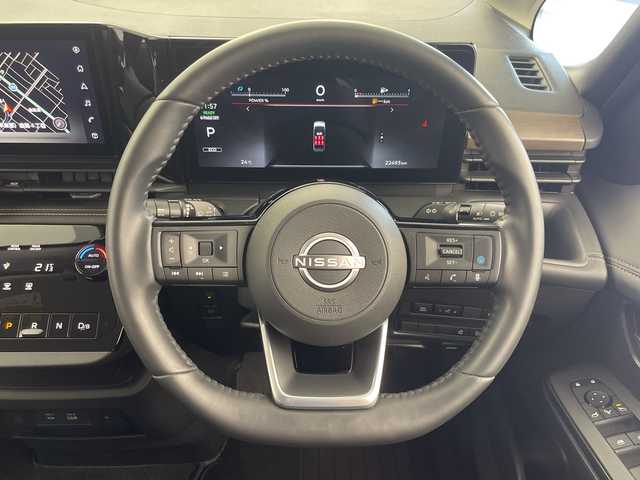 日産 セレナ e－パワー ハイウェイスター V 岐阜県 2023(令5)年 2.3万km ダイヤモンドブラック プロパイロット/フリップダウンモニター/ワイヤレス充電/純正12.3インチディスプレイナビ（日産コネクトナビ）/フルセグ/BT/USB/HDMI/アラウンドビューモニター/インテリジェントルームミラー/インテリジェントクルーズコントロール/エマージェンシーブレーキ/コーナーセンサー/純正ドライブレコーダー/ビルトインETC2.0/両側パワースライドドア/LEDヘッドライト/オートライト/オートハイビーム/フォグランプ/純正フロアマット/プッシュスタート