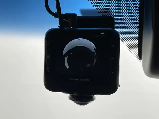 トヨタ ハリアー ハイブリッド Z レザーパッケージ 岡山県 2021(令3)年 4.2万km ホワイトパールクリスタルシャイン 純正12.3インチナビ/Bluetooth/地デジ/カープレイ/パノラミックビューモニター/GRエアロ/JBLプレミアムサウンド/レザーシート/シートヒーター /ベンチレーション /ステアリングヒーター/ヘッドアップディスプレイ/ブラインドスポットモニター/LEDライト/セーフティセンス /レーダークルーズコントロール/デジタルインナーミラー/ビルトインETC2.0/全方位ドライブレコーダー/パワーバックドア/純正19インチアルミホイール/コーナーセンサー/新車保証書/取扱説明書/スペアキー×１