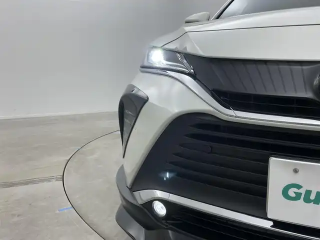 トヨタ ハリアー ハイブリッド Z レザーパッケージ 岡山県 2021(令3)年 4.2万km ホワイトパールクリスタルシャイン 純正12.3インチナビ/Bluetooth/地デジ/カープレイ/パノラミックビューモニター/GRエアロ/JBLプレミアムサウンド/レザーシート/シートヒーター /ベンチレーション /ステアリングヒーター/ヘッドアップディスプレイ/ブラインドスポットモニター/LEDライト/セーフティセンス /レーダークルーズコントロール/デジタルインナーミラー/ビルトインETC2.0/全方位ドライブレコーダー/パワーバックドア/純正19インチアルミホイール/コーナーセンサー/新車保証書/取扱説明書/スペアキー×１