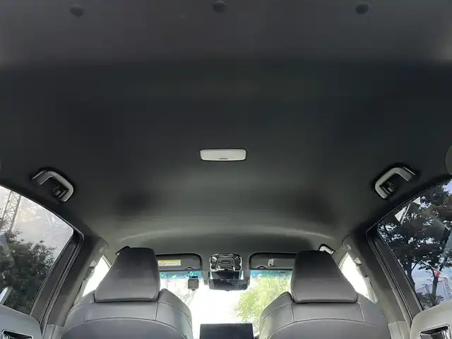 トヨタ ハリアー ハイブリッド Z レザーパッケージ 岡山県 2021(令3)年 4.2万km ホワイトパールクリスタルシャイン 純正12.3インチナビ/Bluetooth/地デジ/カープレイ/パノラミックビューモニター/GRエアロ/JBLプレミアムサウンド/レザーシート/シートヒーター /ベンチレーション /ステアリングヒーター/ヘッドアップディスプレイ/ブラインドスポットモニター/LEDライト/セーフティセンス /レーダークルーズコントロール/デジタルインナーミラー/ビルトインETC2.0/全方位ドライブレコーダー/パワーバックドア/純正19インチアルミホイール/コーナーセンサー/新車保証書/取扱説明書/スペアキー×１