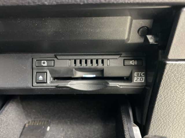 レクサス ＲＸ 450h Fスポーツ 道央・札幌 2019(令1)年 4.5万km グラファイトブラックガラスフレーク ・4WD/・寒冷地仕様/・純正12.3インチナビ&BT&CD&DVD&BD&USB&AUX&AppleCarplay/・パワーバックドア/・レクサスセーフティーセンス/・アダプティブクルーズコントロール/・ブラインドスポットモニター/・ヘッドアップディスプレイ/・横滑り防止装置/・全席パワーシート/・全席シートヒーター/・前席ベンチレーションシート/・レザーシート/・前方ドライブレコーダー/・置くだけ充電/・ビルトインETC/・電動パーキングブレーキ/・パドルシフト/・3眼LEDヘッドライト/・オートライト/・オートマチックハイビーム/・スマートキー/・スペアキー/・保証書