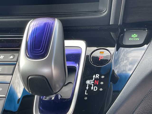 ホンダ フリード ハイブリット EX 千葉県 2019(令1)年 5.1万km ホワイトオーキッドパール 9型ナビVXM-197VFNi フリップダウンモニター バックカメラ 両側電動スライドドア BT ETC レーダークルーズ シートヒーター スマートキー LEDライト オートライト 15インチAW