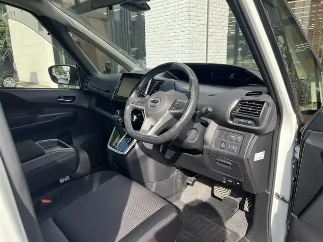 日産 セレナ ハイウェイスター Vセレクション 高知県 2017(平29)年 11.1万km ブリリアントホワイトパール (株)IDOMが運営する【じしゃロン高知店】の自社ローン専用車両になります。こちらは現金またはオートローンご利用時の価格です。自社ローンご希望の方は別途その旨お申付け下さい