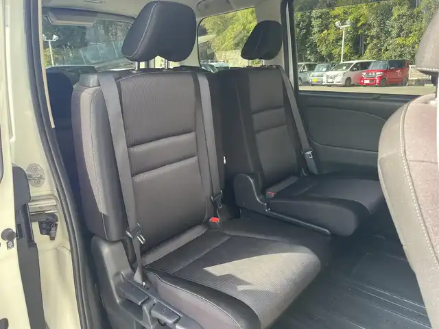 日産 セレナ ハイウェイスター Vセレクション 高知県 2017(平29)年 11.1万km ブリリアントホワイトパール (株)IDOMが運営する【じしゃロン高知店】の自社ローン専用車両になります。こちらは現金またはオートローンご利用時の価格です。自社ローンご希望の方は別途その旨お申付け下さい