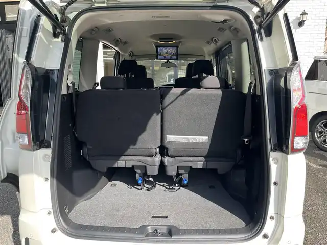 日産 セレナ ハイウェイスター Vセレクション 高知県 2017(平29)年 11.1万km ブリリアントホワイトパール (株)IDOMが運営する【じしゃロン高知店】の自社ローン専用車両になります。こちらは現金またはオートローンご利用時の価格です。自社ローンご希望の方は別途その旨お申付け下さい