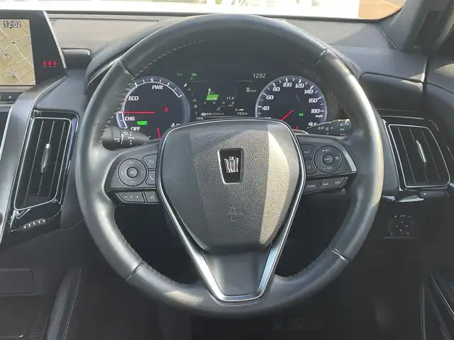 トヨタ クラウン ハイブリッド RS アドバンス Four 道央・札幌 2018(平30)年 7.5万km ホワイトパールクリスタルシャイン ・４WD/・衝突軽減ブレーキ/・寒冷地仕様/・純正ナビ/　CD＆BT＆USB＆TV/・バックカメラ/・コーナーセンサー/・レーンキープアシスト/・レーダークルーズコントロール/・パワーシート/・レザーシート/・オートエアコン/・オートライト/・オートリトラミラー/・レインセンサーワイパー/・ブラインドスポットモニター/・パーキングアシスト/・ステアリングヒーター/・シートヒーター/・ミラーヒーター/・プッシュスタート/・スマートキー/・ビルトインETC/・MT付きAT/・パドルシフト/・デジタルインナーミラー/・前方ドライブレコーダー/・純正フロアマット/・ドアバイザー/・ウィンカーミラー/・フォライト/・LEDヘッドライト/・スペアキー