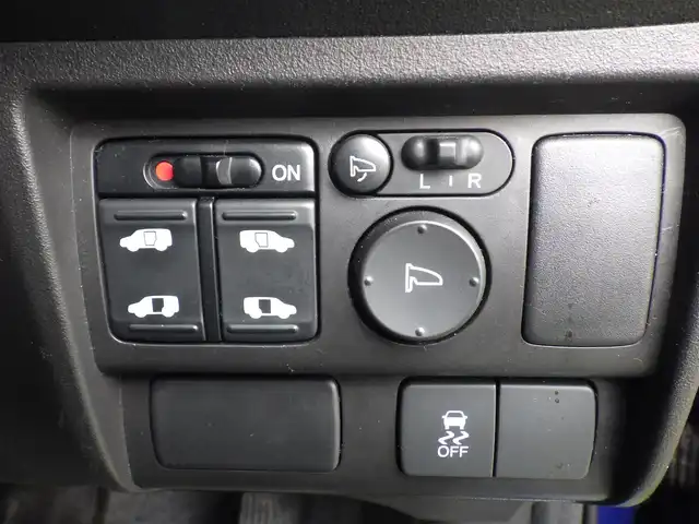 ホンダ フリード G ジャストセレクション 千葉県 2015(平27)年 5.8万km コバルトブルーパール 両側パワースライドドア/純正メモリーナビ/ワンセグTV/【DVD/CD再生機能　Bluetooth接続】/バックカメラ/ドライブレコーダー（前後撮影）/ETC/HIDヘッドライト/ウインカーミラー/社外15インチアルミホイル/スマートキー