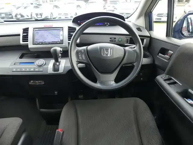 ホンダ フリード G ジャストセレクション 千葉県 2015(平27)年 5.8万km コバルトブルーパール 両側パワースライドドア/純正メモリーナビ/ワンセグTV/【DVD/CD再生機能　Bluetooth接続】/バックカメラ/ドライブレコーダー（前後撮影）/ETC/HIDヘッドライト/ウインカーミラー/社外15インチアルミホイル/スマートキー