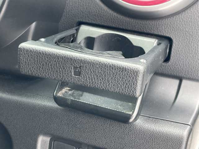 トヨタ パッソ モーダ　S 愛知県 2016(平28)年 2.8万km パールホワイトⅢ 純正ナビ/バックカメラ/コーナーセンサー/LEDヘッドライト/衝突軽減システム/CD/Bluetooth/ステアリングスイッチ/スマートキー/プッシュスタート