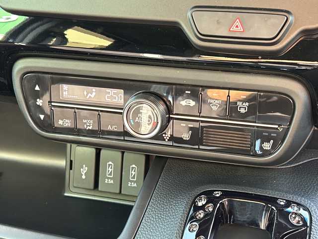 ホンダ Ｎ ＢＯＸ カスタム L 千葉県 2023(令5)年 3.2万km ミッドナイトブルービームM 9型ナビLXU-237NBi　バックカメラ　両側パワースライドドア　シートヒーター　BTA　DVD　HDMI　USB　ETC　フルセグ　ブレーキホールド　LEDライト　オートライト　14インチAW