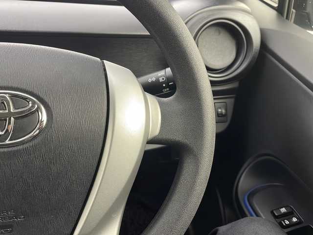 トヨタ アクア S 宮城県 2014(平26)年 6.5万km クールソーダメタリック 禁煙車/純正SDナビ/・CD.SD.BT/ワンセグTV/バックカメラ/社外ドライブレコーダー（FR）/ETC/オートライト/オートエアコン/アイドリングストップ/横滑り防止装置/プッシュスタート/スマートキー2個/純正フロアマット