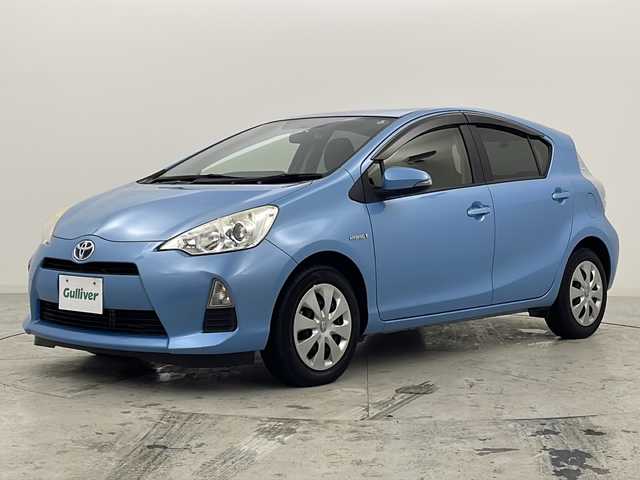 トヨタ アクア S 宮城県 2014(平26)年 6.5万km クールソーダメタリック 禁煙車/純正SDナビ/・CD.SD.BT/ワンセグTV/バックカメラ/社外ドライブレコーダー（FR）/ETC/オートライト/オートエアコン/アイドリングストップ/横滑り防止装置/プッシュスタート/スマートキー2個/純正フロアマット