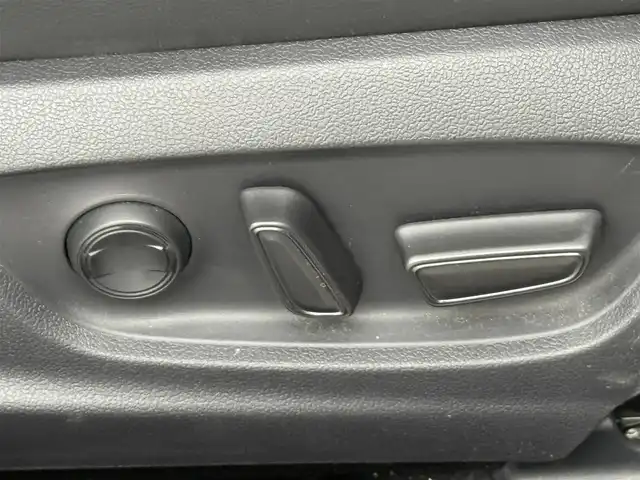 トヨタ カムリ WS 愛知県 2020(令2)年 5.9万km アティチュードブラックマイカ 純正8インチディスプレイオーディオ/バックカメラ/フルセグTV/トヨタセーフティセンス/クルーズコントロール/ブラインドスポットモニター/衝突被害軽減システム/横滑り防止装置/コーナーセンサー/レーンキープアシスト/オートライト/オートマチックハイビーム/LEDヘッドライト/LEDフォグランプ/自動防眩式ミラー/パドルシフト/純正AW/純正フロアマット/前後ドライブレコーダー/ETC/プッシュスタート/スマートキー