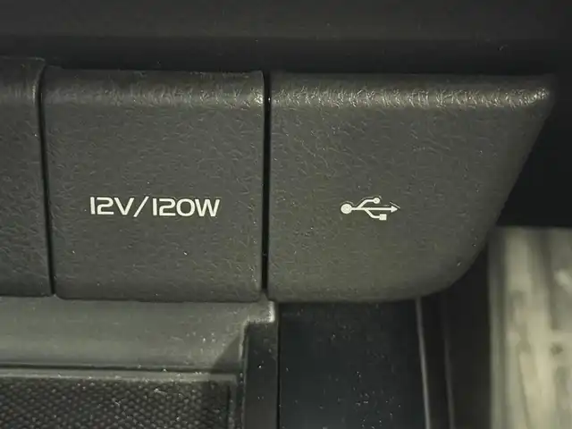 トヨタ カムリ WS 愛知県 2020(令2)年 5.9万km アティチュードブラックマイカ 純正8インチディスプレイオーディオ/バックカメラ/フルセグTV/トヨタセーフティセンス/クルーズコントロール/ブラインドスポットモニター/衝突被害軽減システム/横滑り防止装置/コーナーセンサー/レーンキープアシスト/オートライト/オートマチックハイビーム/LEDヘッドライト/LEDフォグランプ/自動防眩式ミラー/パドルシフト/純正AW/純正フロアマット/前後ドライブレコーダー/ETC/プッシュスタート/スマートキー