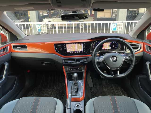 フォルクスワーゲン ポロ TSI Rライン 神奈川県 2019(平31)年 3.5万km エナジェティックオレンジメタリック ワンオーナー/純正ナビ/ワンセグTV				/・SD/CD/DVD/REC/BT/USB					/バックモニター　/クリアランスソナー/ビルトインETC2.0	/ドライブレコーダー	/プリクラッシュブレーキシステム	/アダプティブクルーズコントロール					/ブラインドスポットディテクション/疲労検知システム/プロアクティブオキュパントプロテクション/パドルシフト付き革巻きハンドル					/純正17インチAW/プッシュEgスタート/ストップ					/スマートキー×2	/オートライト/純正LEDヘッドライト/フロント/バックフォグ/ターンランプ付電動格納ドアミラー/純正フロアマット		/取扱説明書/ナビ取扱説明書	/新車時保証書