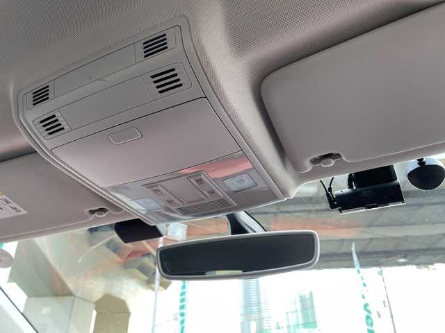 フォルクスワーゲン ポロ TSI Rライン 神奈川県 2019(平31)年 3.5万km エナジェティックオレンジメタリック ワンオーナー/純正ナビ/ワンセグTV				/・SD/CD/DVD/REC/BT/USB					/バックモニター　/クリアランスソナー/ビルトインETC2.0	/ドライブレコーダー	/プリクラッシュブレーキシステム	/アダプティブクルーズコントロール					/ブラインドスポットディテクション/疲労検知システム/プロアクティブオキュパントプロテクション/パドルシフト付き革巻きハンドル					/純正17インチAW/プッシュEgスタート/ストップ					/スマートキー×2	/オートライト/純正LEDヘッドライト/フロント/バックフォグ/ターンランプ付電動格納ドアミラー/純正フロアマット		/取扱説明書/ナビ取扱説明書	/新車時保証書