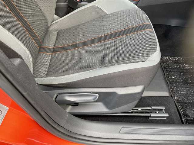 フォルクスワーゲン ポロ TSI Rライン 神奈川県 2019(平31)年 3.5万km エナジェティックオレンジメタリック ワンオーナー/純正ナビ/ワンセグTV				/・SD/CD/DVD/REC/BT/USB					/バックモニター　/クリアランスソナー/ビルトインETC2.0	/ドライブレコーダー	/プリクラッシュブレーキシステム	/アダプティブクルーズコントロール					/ブラインドスポットディテクション/疲労検知システム/プロアクティブオキュパントプロテクション/パドルシフト付き革巻きハンドル					/純正17インチAW/プッシュEgスタート/ストップ					/スマートキー×2	/オートライト/純正LEDヘッドライト/フロント/バックフォグ/ターンランプ付電動格納ドアミラー/純正フロアマット		/取扱説明書/ナビ取扱説明書	/新車時保証書