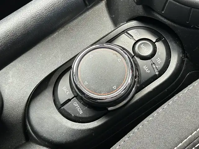 ＭＩＮＩ ミニ クーパー S 茨城県 2016(平28)年 2.9万km チリ・レッド ＪＣＷパッケージ　/ＪＣＷエアロダイナミックキット　/リアスポイラー　/ＪＣＷ１８ｉｎＡＷ　/ＪＣＷレザーステアリング　/ＭＩＮＩドライビングモード　/クルコン　/ナビ　/ＢＴ　/Ｂカメラ　/ＬＥＤ　/ミラー型ＥＴＣ　/禁煙車