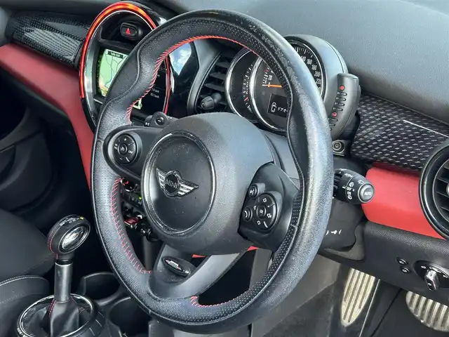 ＭＩＮＩ ミニ クーパー S 茨城県 2016(平28)年 2.9万km チリ・レッド ＪＣＷパッケージ　/ＪＣＷエアロダイナミックキット　/リアスポイラー　/ＪＣＷ１８ｉｎＡＷ　/ＪＣＷレザーステアリング　/ＭＩＮＩドライビングモード　/クルコン　/ナビ　/ＢＴ　/Ｂカメラ　/ＬＥＤ　/ミラー型ＥＴＣ　/禁煙車