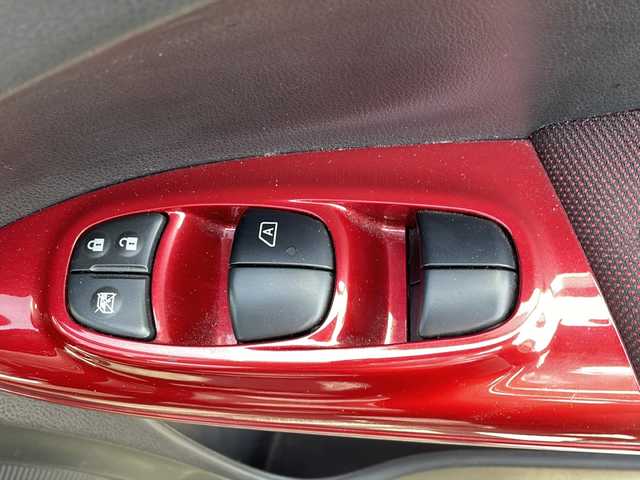 日産 ジューク 15RX タイプV 秋田県 2013(平25)年 9.1万km ナイトベールパープル
