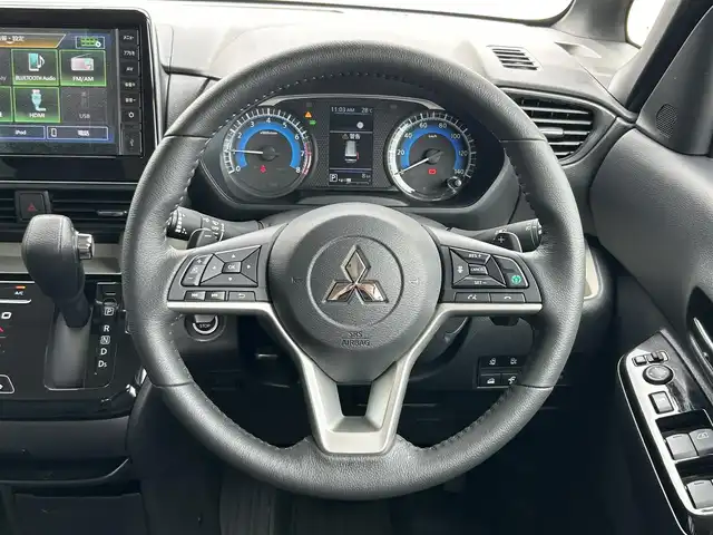 三菱 デリカミニ T プレミアム 東京都 2025(令7)年 0.1万km未満 緑Ｍ 届出済未使用車/純正ディスプレイオーディオ/全方位カメラ/三菱e-Assist/・衝突被害軽減ブレーキシステム/・踏み間違い衝突防止アシスト/・オートマチックハイビーム/・標識認識システム/・先行車発進通知/・車線逸脱警報システム/・車線逸脱防止支援機能/・ふらつき警報/・前方衝突予測警報/マイパイロット/・レーダークルーズコントロール/・車線維持支援機能/コーナーセンサー/両側パワースライドドア/シートヒーター/ルーフレール/デジタルインナーミラー/ステアリングヒーター/LEDヘッドライト/パドルシフト/純正アルミホイール