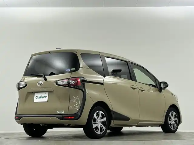 トヨタ シエンタ ファンベースG クエロ 埼玉県 2020(令2)年 2.9万km ベージュ トヨタセーフティセンス/純正9インチナビ/　　CD/DVD/BT/フルセグTV/パノラミックビューモニター/両側パワースライドドア/LEDオートライト/ハーフレザーシート/クリアランスソナー/ステアリングスイッチ/プッシュスタート/ETC/禁煙車