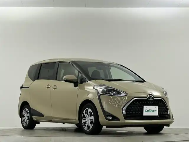 トヨタ シエンタ ファンベースG クエロ 埼玉県 2020(令2)年 2.9万km ベージュ トヨタセーフティセンス/純正9インチナビ/　　CD/DVD/BT/フルセグTV/パノラミックビューモニター/両側パワースライドドア/LEDオートライト/ハーフレザーシート/クリアランスソナー/ステアリングスイッチ/プッシュスタート/ETC/禁煙車