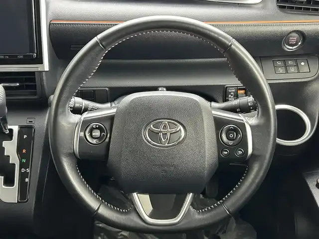 トヨタ シエンタ ファンベースG クエロ 埼玉県 2020(令2)年 2.9万km ベージュ トヨタセーフティセンス/純正9インチナビ/　　CD/DVD/BT/フルセグTV/パノラミックビューモニター/両側パワースライドドア/LEDオートライト/ハーフレザーシート/クリアランスソナー/ステアリングスイッチ/プッシュスタート/ETC/禁煙車