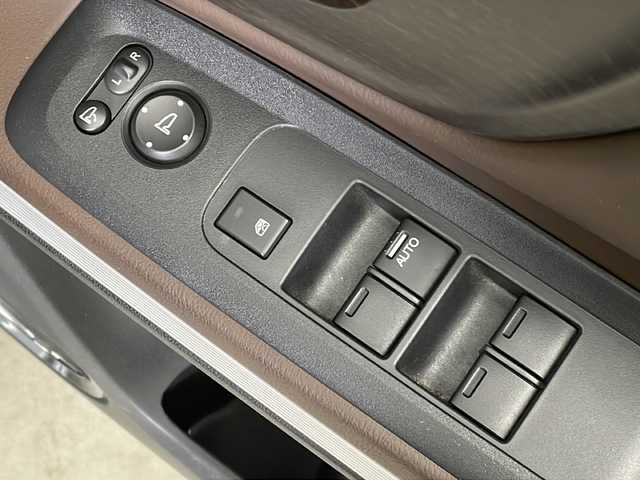 ホンダ Ｎ ＢＯＸ スラッシュ G ターボLインテリアカラーパッケージ 新潟県 2016(平28)年 7.7万km グレー 純正ナビ/フルセグTV/Bluetooth/CD/DVD/USB/バックカメラ/前方ドライブレコーダー/ビルトインETC/パドルシフト/D席シートヒーター/ミラーヒーター/シティブレーキアクティブシステム/クルーズコントロール/純正フロアマット/純正アルミホイール/スマートキー