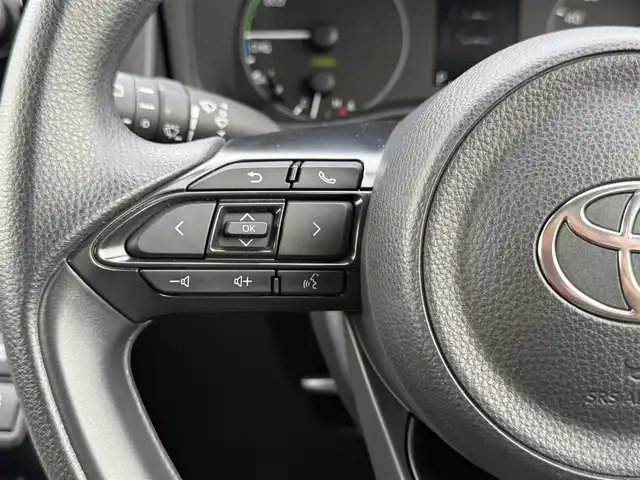 トヨタ シエンタ ハイブリッド G 道南・函館 2024(令6)年 0.8万km ホワイトパールクリスタルシャイン ・純正メモリナビ（ＢＴ，ＵＳＢ）/・フルセグＴＶ/・バックカメラ/・両側パワースライドドア/・クルーズコントロール/・レーンキープアシスト/・衝突軽減ブレーキ/・ブラインドスポットモニター/・ＥＶ/ＤＲＩＶＥモード/・コーナーセンサー(前後)/・プッシュスタート