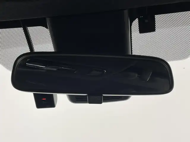 トヨタ ヤリス ハイブリッド Z 埼玉県 2020(令2)年 1.8万km ブラック/コーラルクリスタルシャイン 純正８インチディスプレイオーディオ　バックカメラ　ＢＳＭ　ビルトインＥＴＣ　セーフティセンス　シートヒーター　レーダークルーズコントロール　ドライブレコーダー　ＬＥＤライト　スマートキー　オートライト