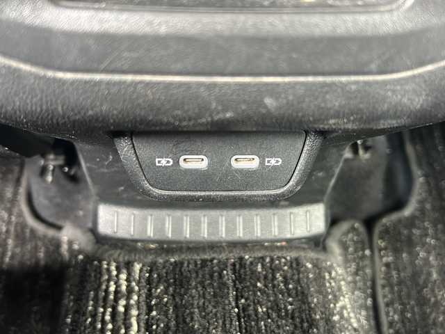 フォルクスワーゲン Ｔ－クロス TSI アクティブ 新潟県 2022(令4)年 4万km グレー 純正ナビ/Bluetooth/Apple Car Play/Android Auto/バックカメラ/ワンオーナー/前方ドライブレコーダー/ルーフレール/ドライバーアシスト/・衝突軽減システム/・レーンキープアシスト/・ブラインドスポットモニター/・クリアランスソナー/・疲労検知システム/追従機能付きクルーズコントロール/LEDオートライト/オートエアコン/パドルシフト/ETC/ステアリングスイッチ/電格ウィンカーミラー/スペアキー/保証書/取扱説明書/点検記録簿