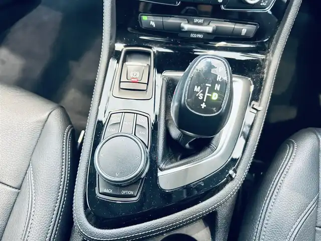 ＢＭＷ ２１８ｄ アクティブツアラー ラグジュアリー 大阪府 2019(平31)年 4.5万km ミネラルホワイト コンフォートP/インテリジェントセーフティ/黒革/パワーシート/シートヒーター/Dシートメモリ/純正ナビ/バックカメラ/純正17インチAW/LEDヘッドライト/電動リアゲート