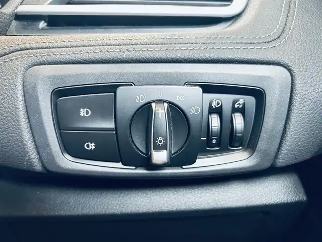 ＢＭＷ ２１８ｄ アクティブツアラー ラグジュアリー 大阪府 2019(平31)年 4.5万km ミネラルホワイト コンフォートP/インテリジェントセーフティ/黒革/パワーシート/シートヒーター/Dシートメモリ/純正ナビ/バックカメラ/純正17インチAW/LEDヘッドライト/電動リアゲート